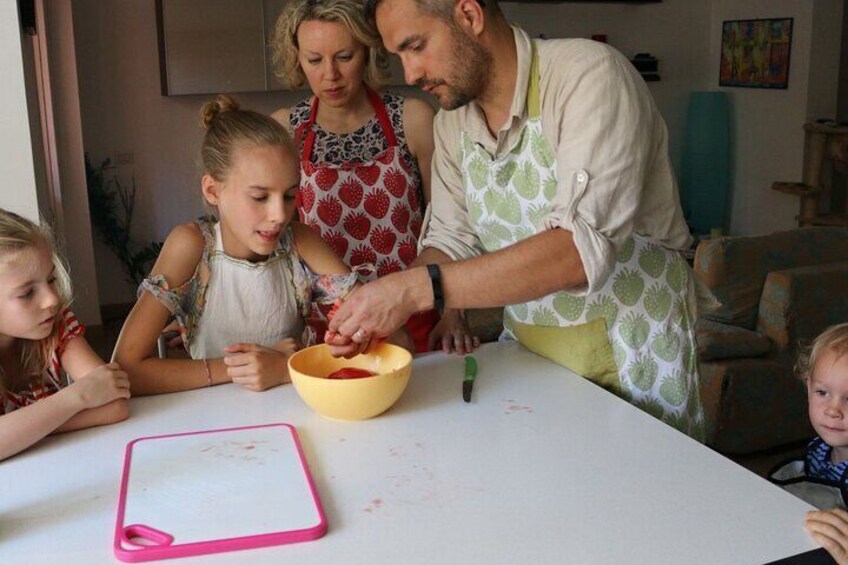 Handmade Pasta cooking class in an Umbrian country house