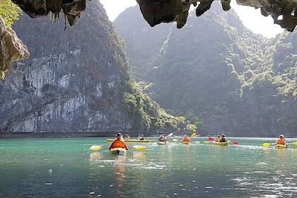 Ha Long Bay 2-Day Tour with Overnight on Cruise