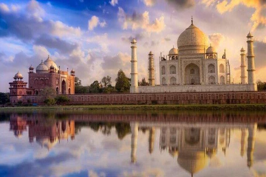 8-Day Golden Triangle Tour with Ranthambore Tiger Tour(Taj Mahal Sunset/Sunrise)