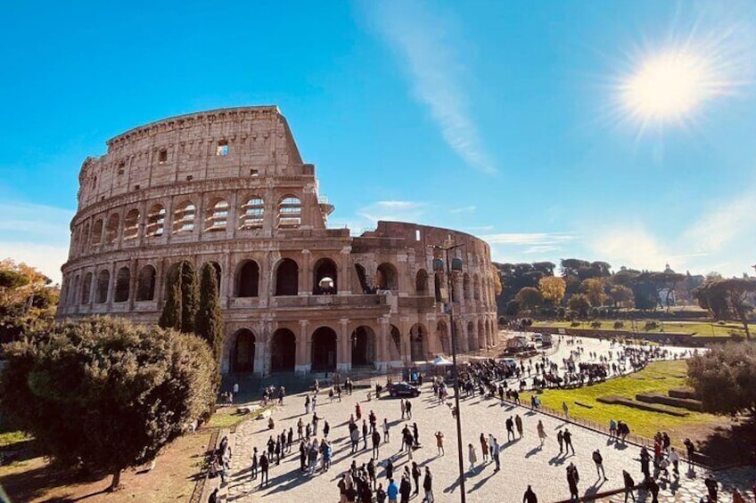 Rome: Colosseum VIP Access with Arena and Ancient Rome Tour