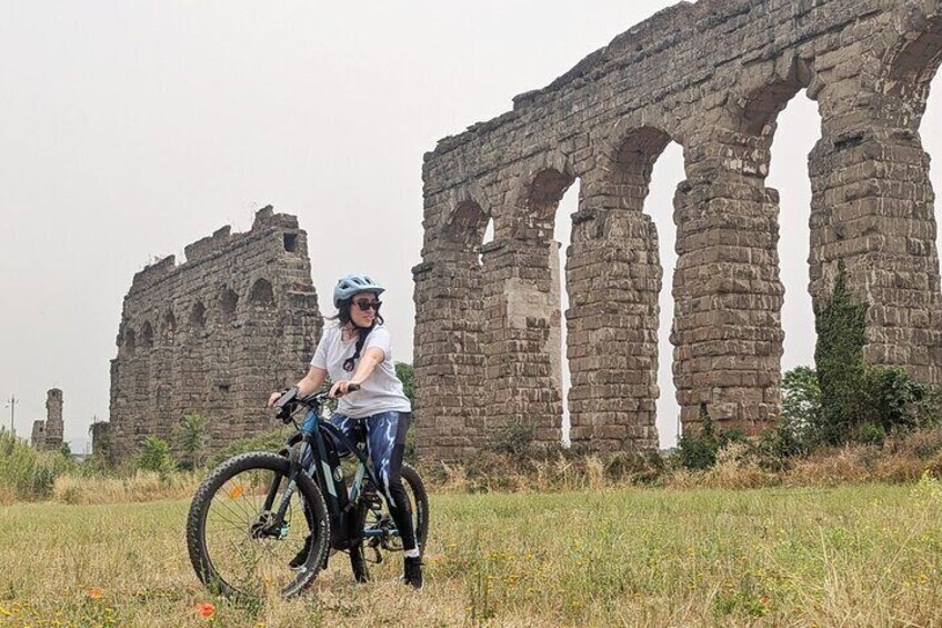 Rome: Appian Way Catacombs and Aqueducts Bike Tour