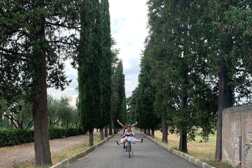 Private e-Bike Tour - Appian Way, Catacombs and Aqueducts