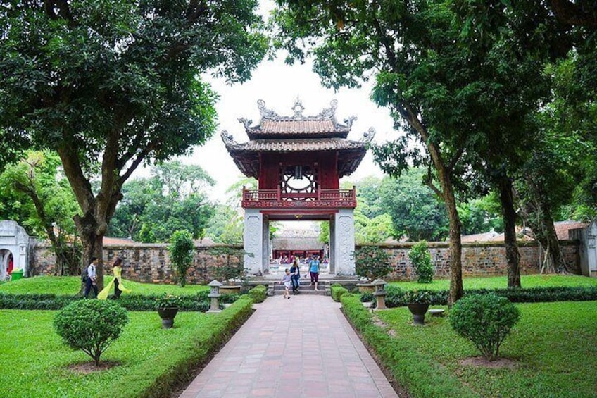 HANOI CITY 1-DAY: ALL INCLUSIVE Highlight, Lunch, Guide, Entrance fees, Transfer