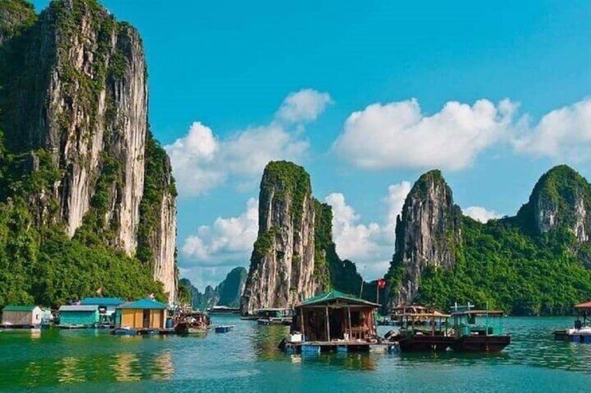 Vietnam Top Day Trips All-Inclusive, Bus, Guide, Meals & Activities