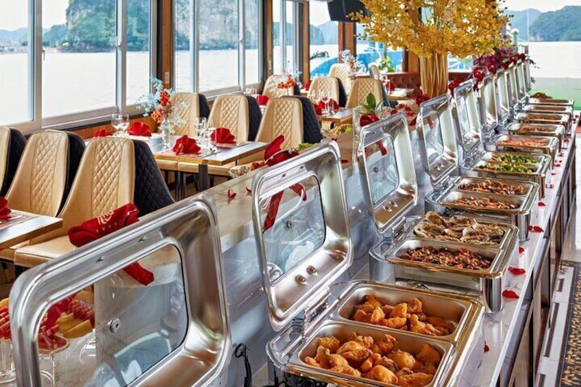 Buffet Lunch on Halong Bay Cruise 