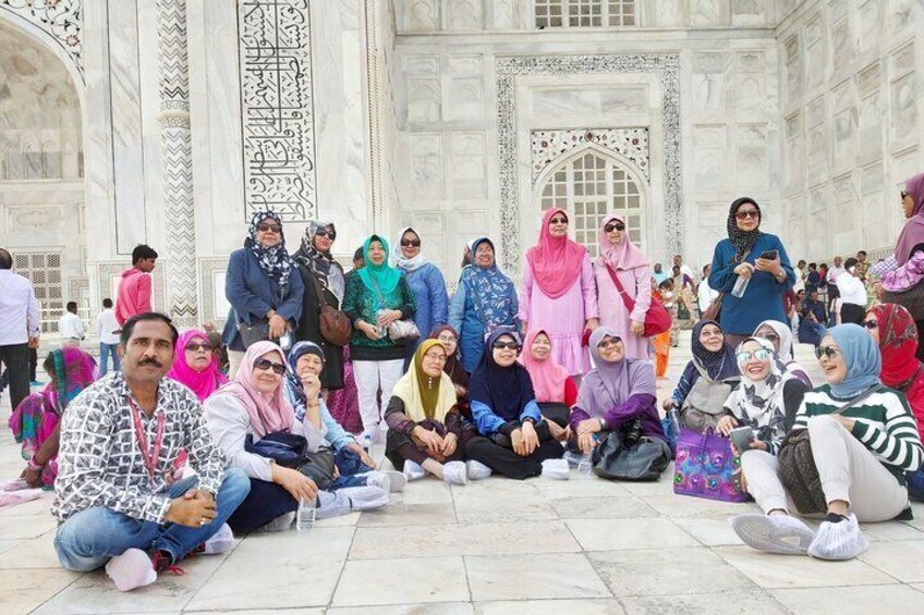 Agra: Taj Mahal with Mausoleum Skip-the-Line Ticket & Guided Tour