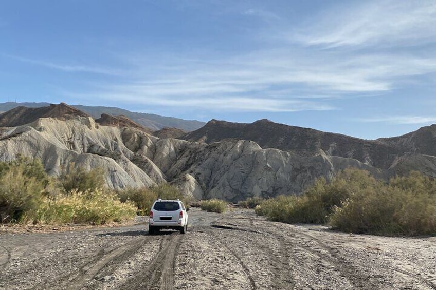 4x4 tour of the Tavern Desert