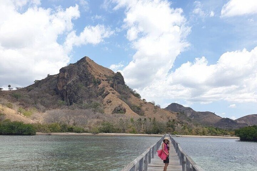 Half Day Sunset Komodo Dragon Tour: Rinca island,Kelor,Menjerite & Kalong island