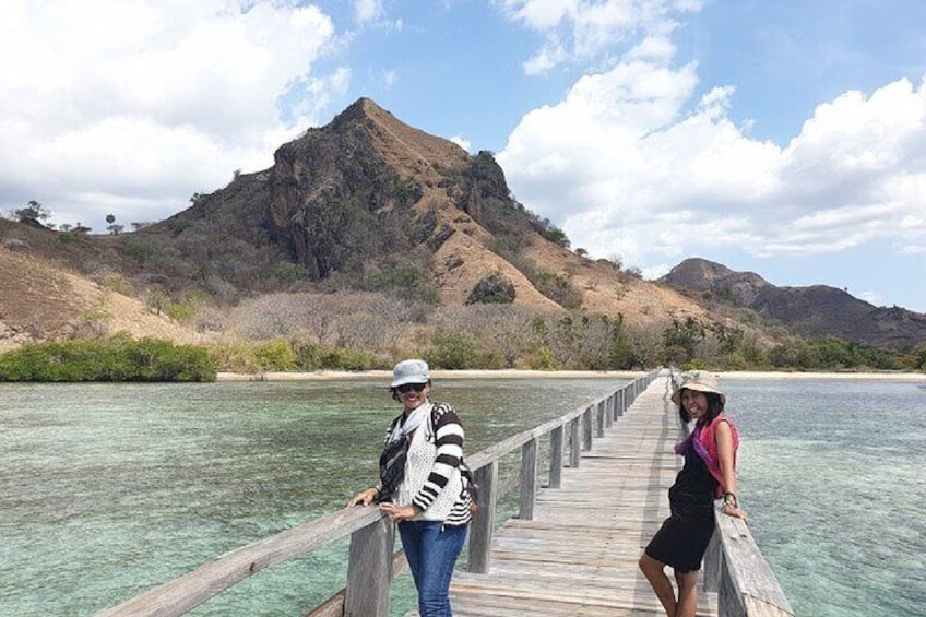 Half Day Sunset Komodo Dragon Tour: Rinca island,Kelor,Menjerite & Kalong island