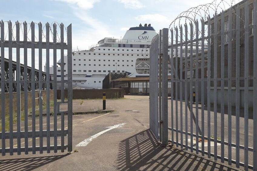 Private Tour Tilbury/London: the garden at 120 – Greenwich area – Borough market