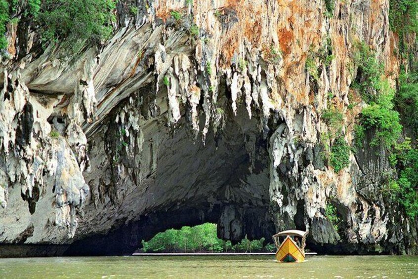 Show item 4 of 5. Private Transfer from Nakhon Ratchasima to Ayutthaya