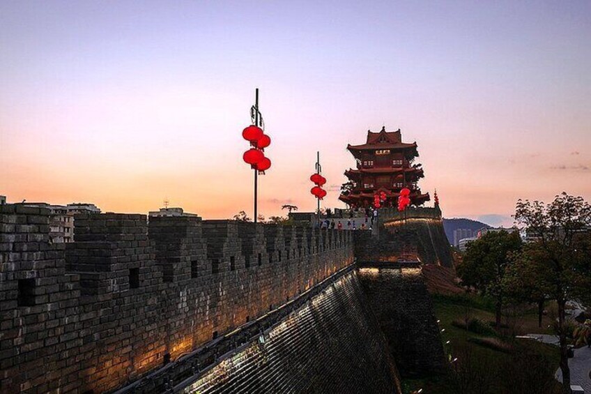 Seven Star Grags and Ancient City Wall Private Tourfrom Guangzhou
