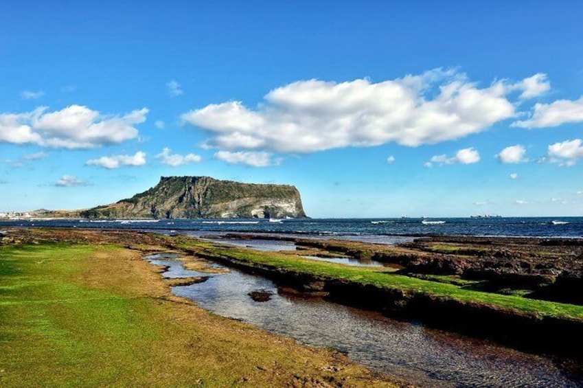 Jeju - Seongsan ilchulbang peak 