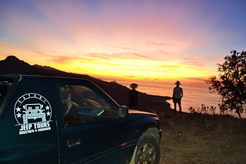 Sunset with BBQ by jeep