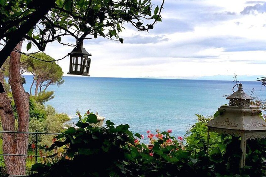 E-bike ride and hiking in the National Park of Cinque Terre