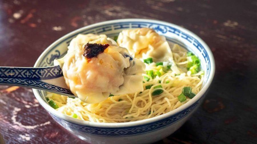Wonton noodles
