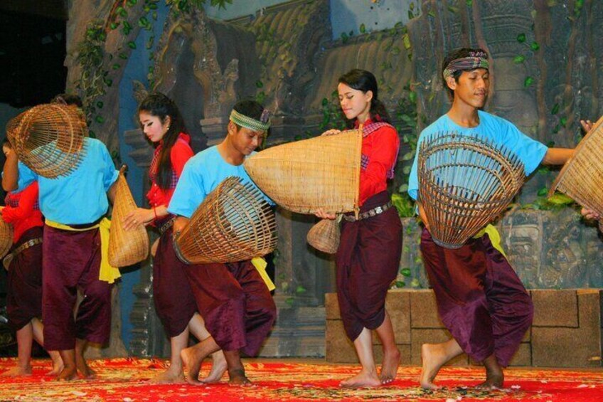 Phnom Penh Full day Private Tour