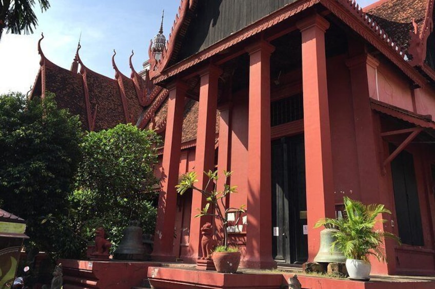 Phnom Penh Private 3-Day Tour Udong Hill and Sunset Cruise