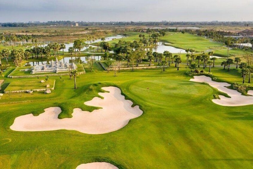 Golf Experience in Phnom Penh with Hotel Pick Up