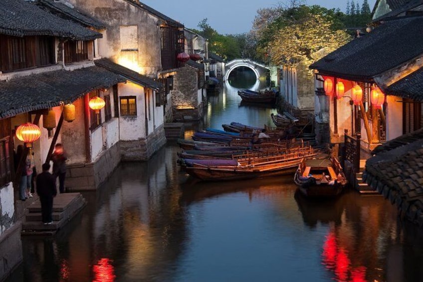 Tongli Water Town Private Day Trip from Shanghai with Tuisi Garden and Boat Ride