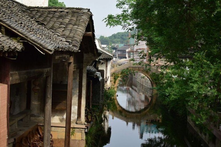 Half-Day Private Tour of Huishan Old Town and Jichang Garden