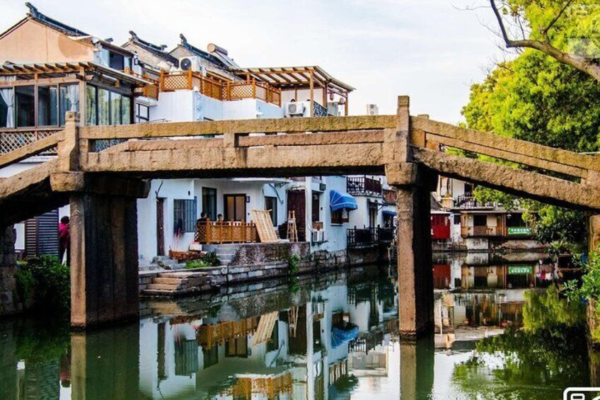 Half-Day Private Tour of Huishan Old Town and Jichang Garden