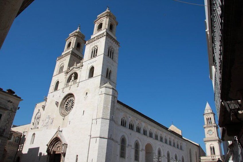 Walking tour Altamura 