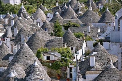 Trulli of Alberobello Day-Trip from Bari with Sweets Tasting