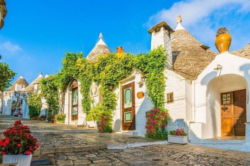 Trulli of Alberobello Day-Trip from Bari with Sweets Tasting