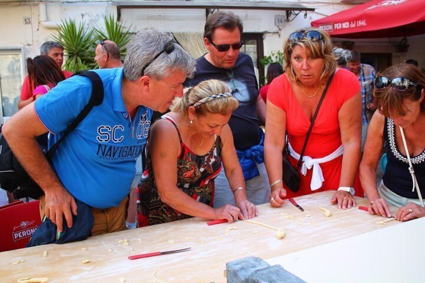 People of Bari - Private tour of people and traditions