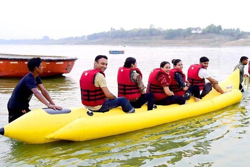 Parasailing, Jet Ski + 3 other water sports at North Goa