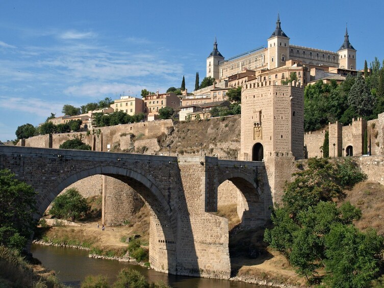 Mix & Save: Madrid Highlights and Toledo PM guided Tour