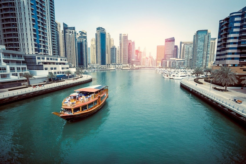 Dubai Modern City & Mono Rail Tour with Gray Line