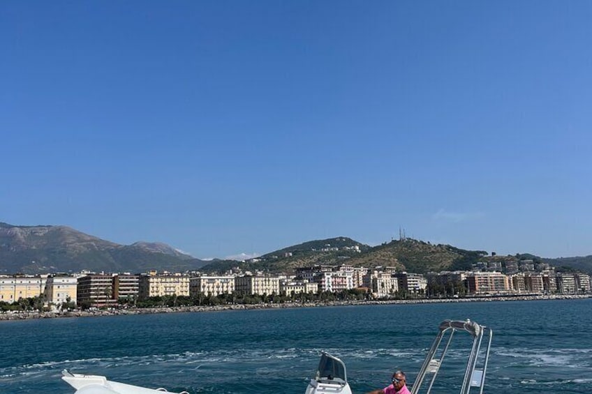 Amalfi coast tour: from Salerno to Positano with skipper
