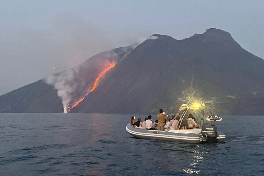 Sciara del Fuoco from the sea, night tour SMALL GROUP 