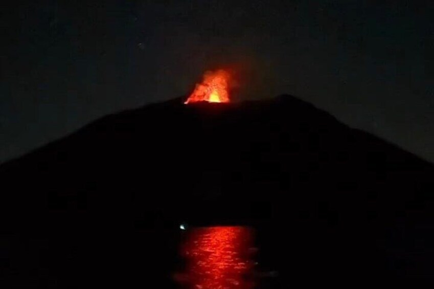 Sciara del Fuoco from the sea, night tour SMALL GROUP 