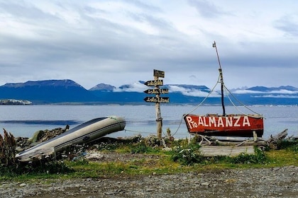 Almanza Port Tour with Lunch