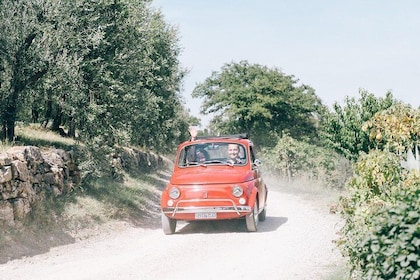 Private Vintage Fiat 500 tour From San Gimignano