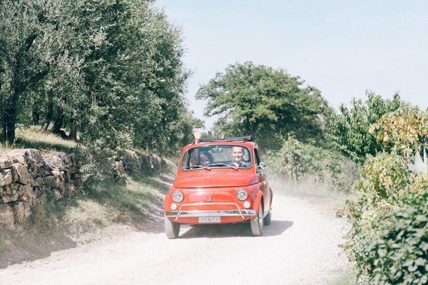 Private 500 Fiat tour in Tuscany From San Gimignano