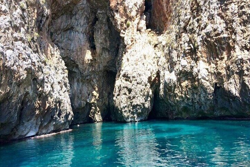 4 hour tour visiting all the caves, swimming stops and aperitif