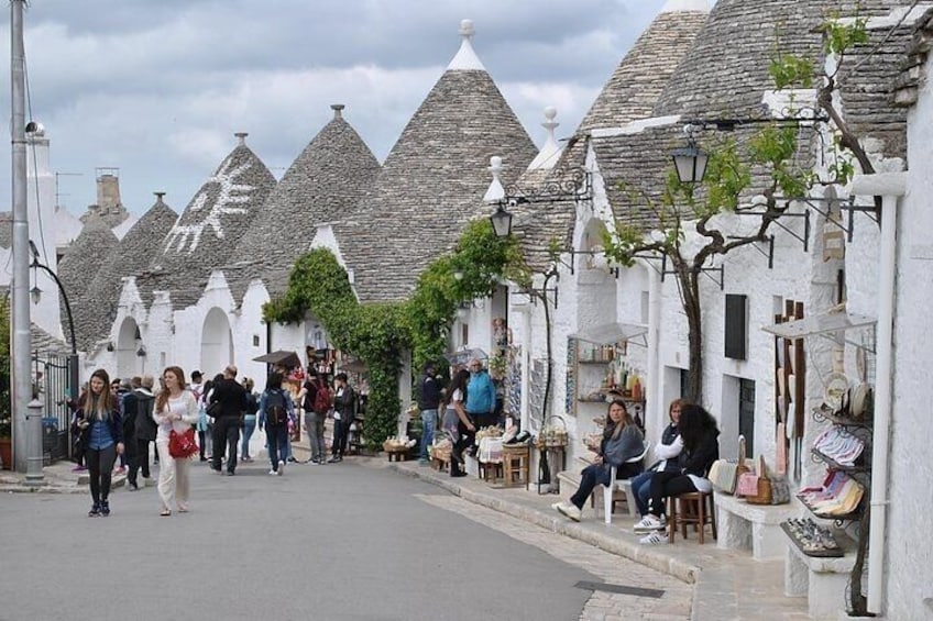 Alberobello with a local tour guide!