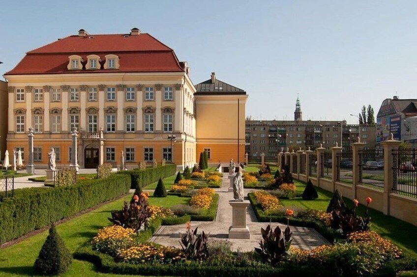 Wroclaw: Royal Palace Private Guided Tour