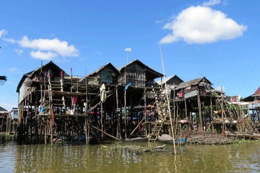 Floating Village 