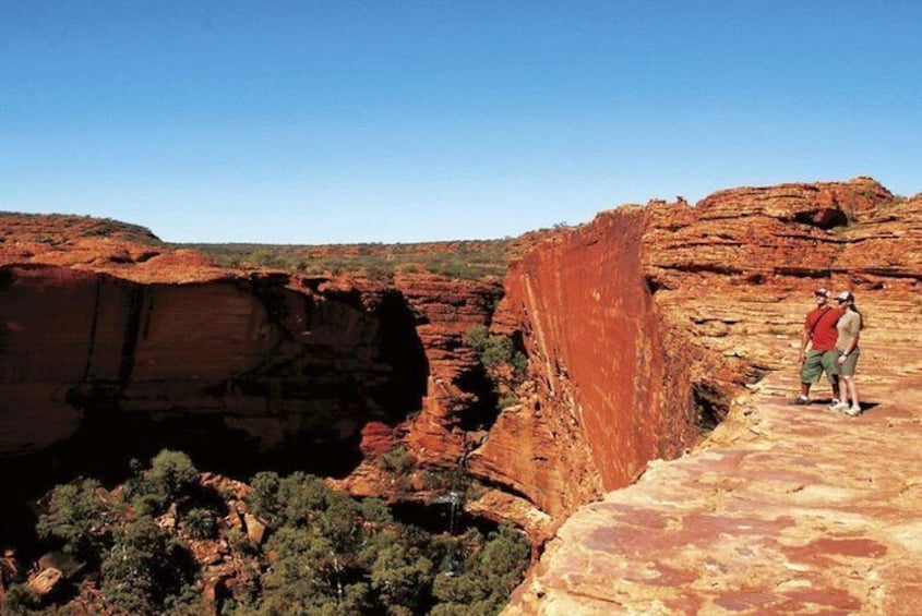 The Amazing Kings Canyon: 4-Hours Walking Tour and Hike