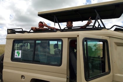 Mombasa & Diani: Excursiones de un día en grupo a Tsavo Park