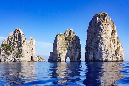 Liten gruppetur til Capri og blå grotte fra Napoli og Sorrento