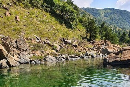 Sentiero del Gorzente and the emerald green natural pools