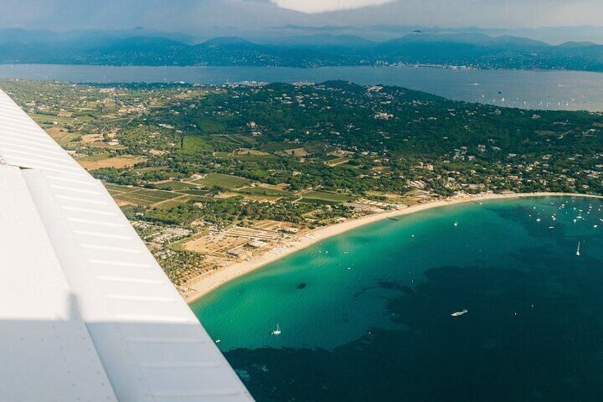 Fly above the French Riviera with a local pilot