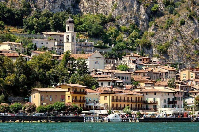 Show item 4 of 10. Guided tour in Limone Del Garda
