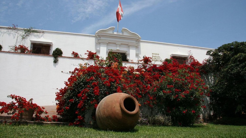 Gardens surrounding the Larco Museum
